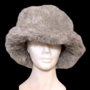 🖤Vintage 90s Faux Fur Hat